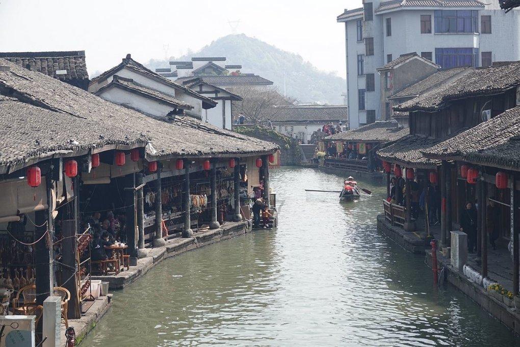 为什么两年疫情了现在还在疫情期间网贷和信用卡的利息没有降低反而变成更高的? - 专业的有问必答平台